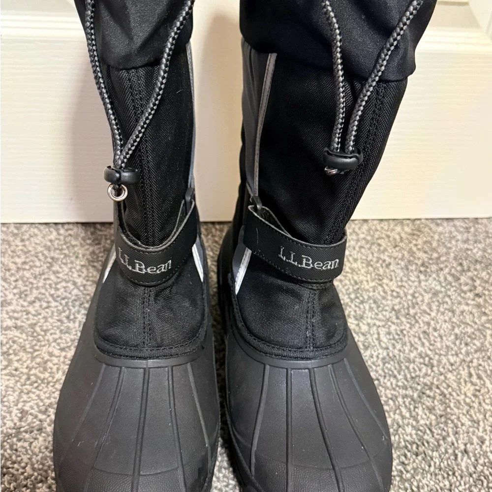 L.L. Bean Kids Black and Gray‎ Boots